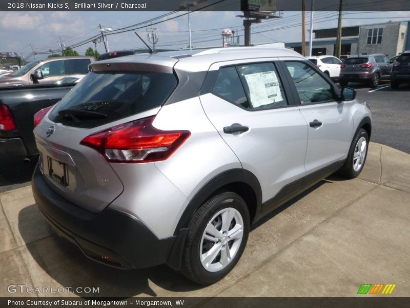 Brilliant Silver / Charcoal 2018 Nissan Kicks S