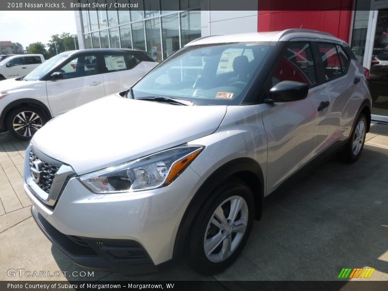 Brilliant Silver / Charcoal 2018 Nissan Kicks S