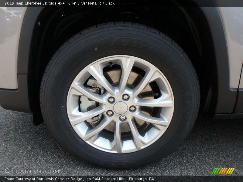 Billet Silver Metallic / Black 2019 Jeep Cherokee Latitude 4x4