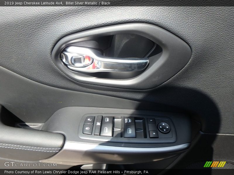 Billet Silver Metallic / Black 2019 Jeep Cherokee Latitude 4x4