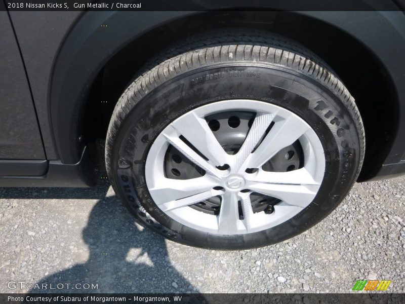 Gun Metallic / Charcoal 2018 Nissan Kicks S