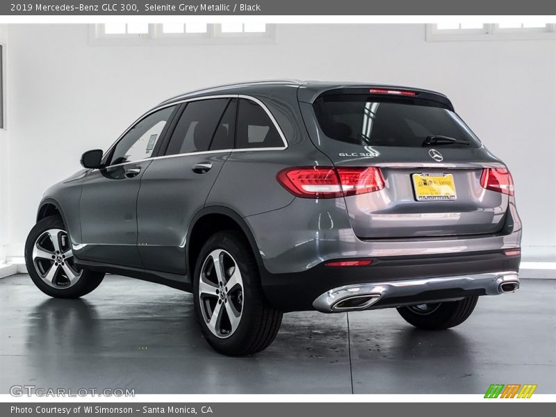 Selenite Grey Metallic / Black 2019 Mercedes-Benz GLC 300