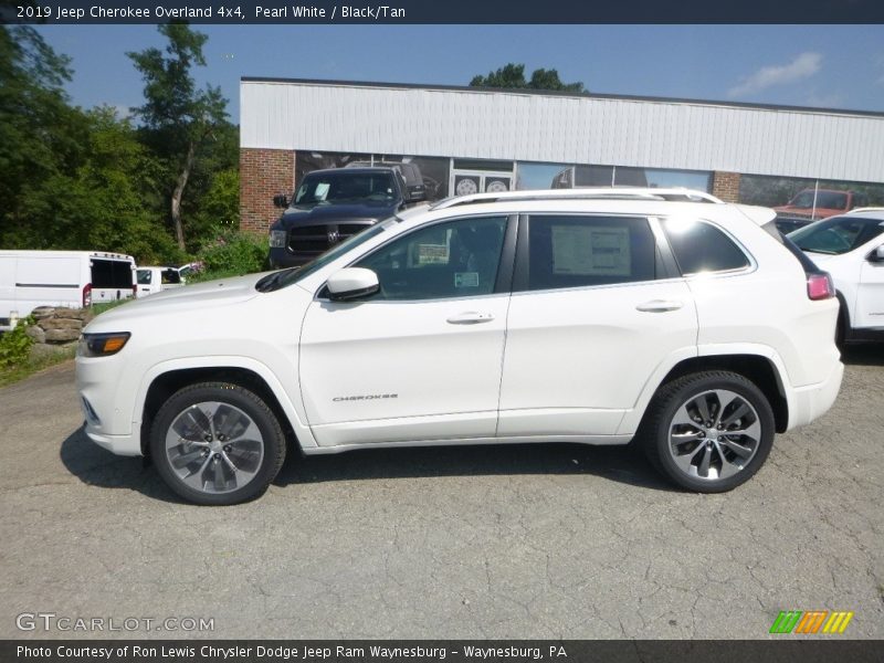Pearl White / Black/Tan 2019 Jeep Cherokee Overland 4x4