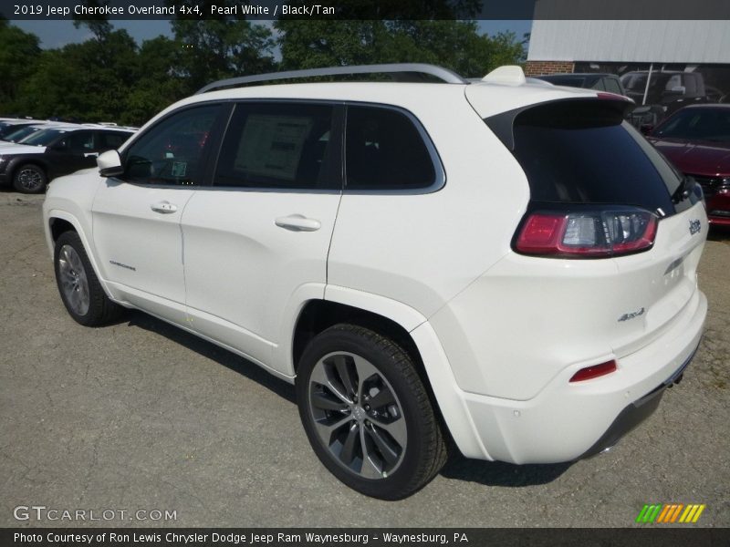 Pearl White / Black/Tan 2019 Jeep Cherokee Overland 4x4
