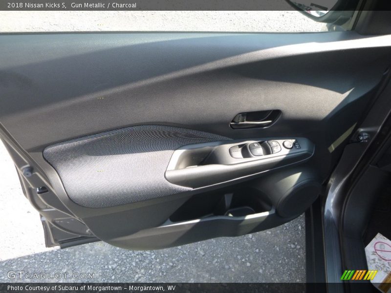 Gun Metallic / Charcoal 2018 Nissan Kicks S