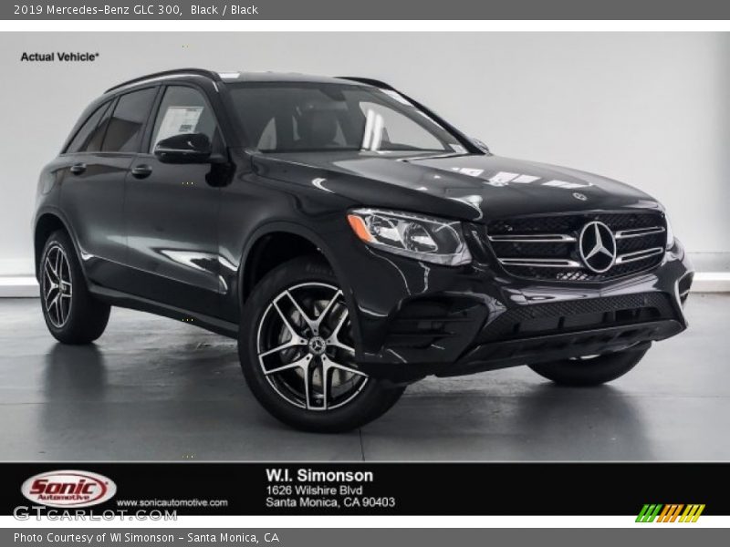 Black / Black 2019 Mercedes-Benz GLC 300
