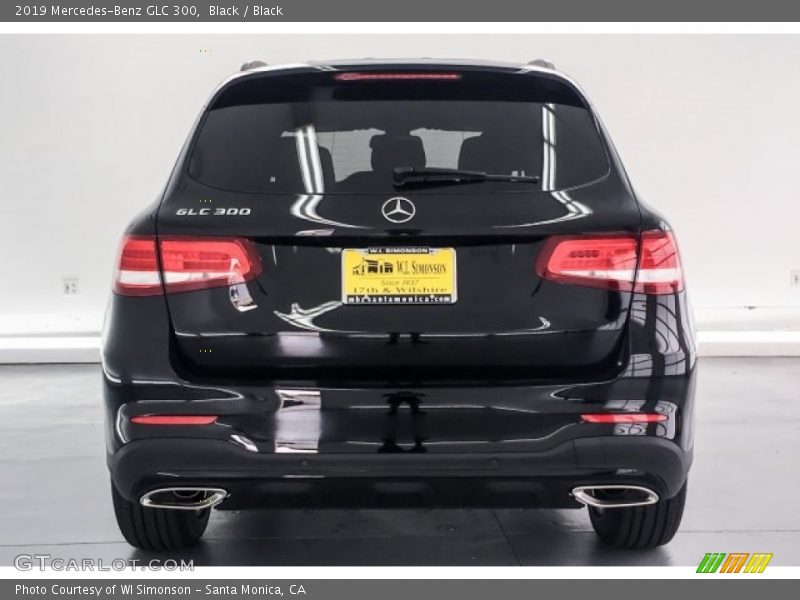 Black / Black 2019 Mercedes-Benz GLC 300