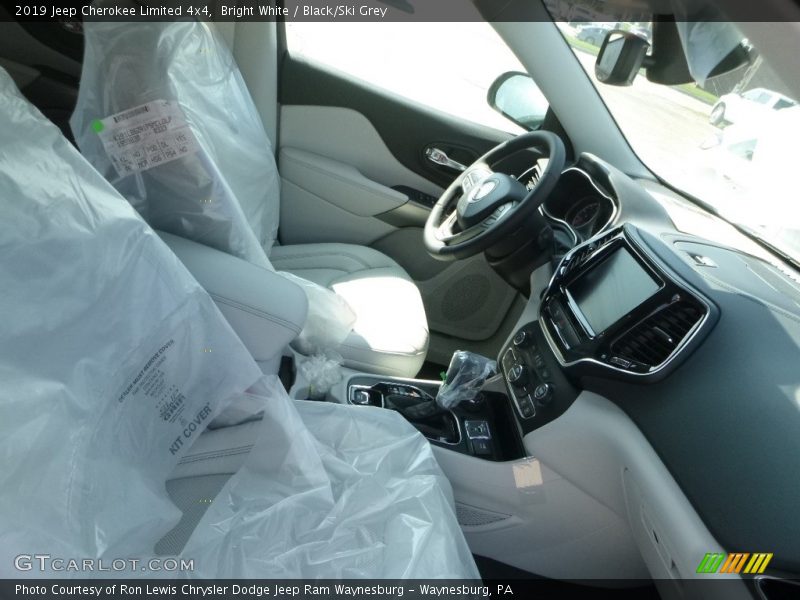 Bright White / Black/Ski Grey 2019 Jeep Cherokee Limited 4x4