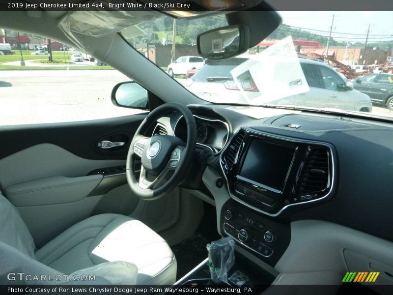 Bright White / Black/Ski Grey 2019 Jeep Cherokee Limited 4x4