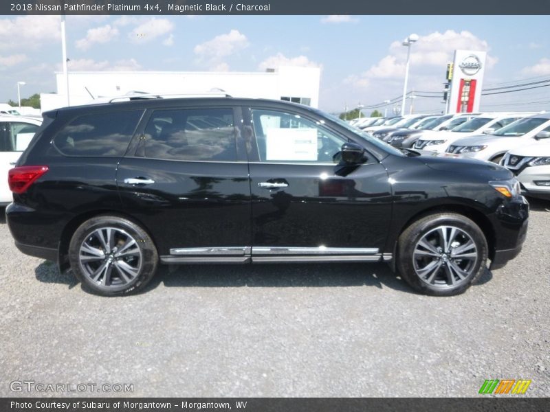 Magnetic Black / Charcoal 2018 Nissan Pathfinder Platinum 4x4