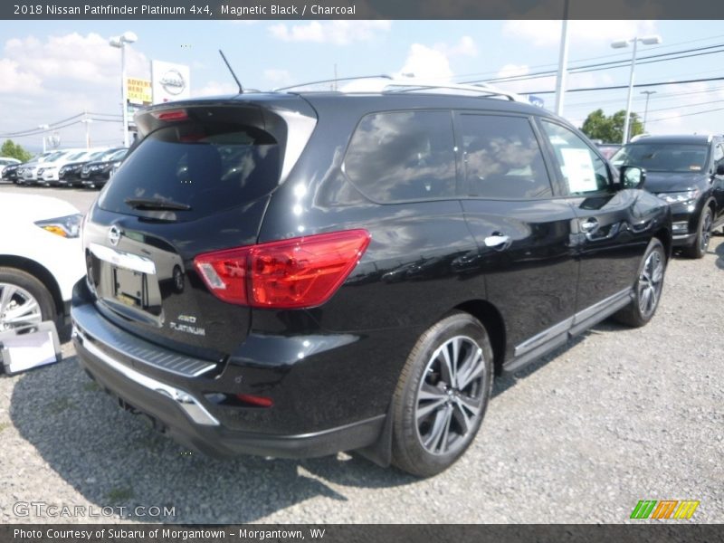 Magnetic Black / Charcoal 2018 Nissan Pathfinder Platinum 4x4