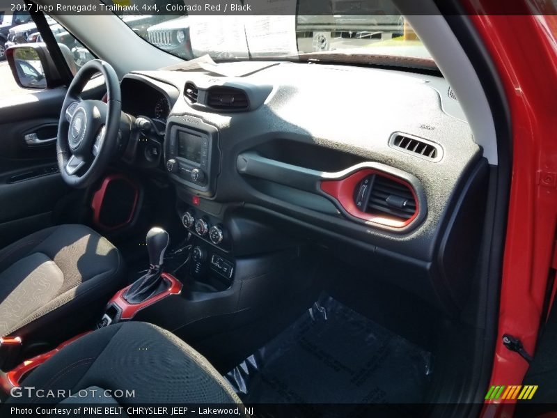 Colorado Red / Black 2017 Jeep Renegade Trailhawk 4x4