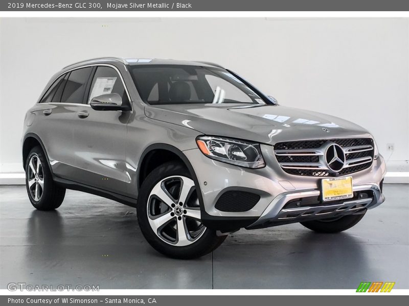 Mojave Silver Metallic / Black 2019 Mercedes-Benz GLC 300