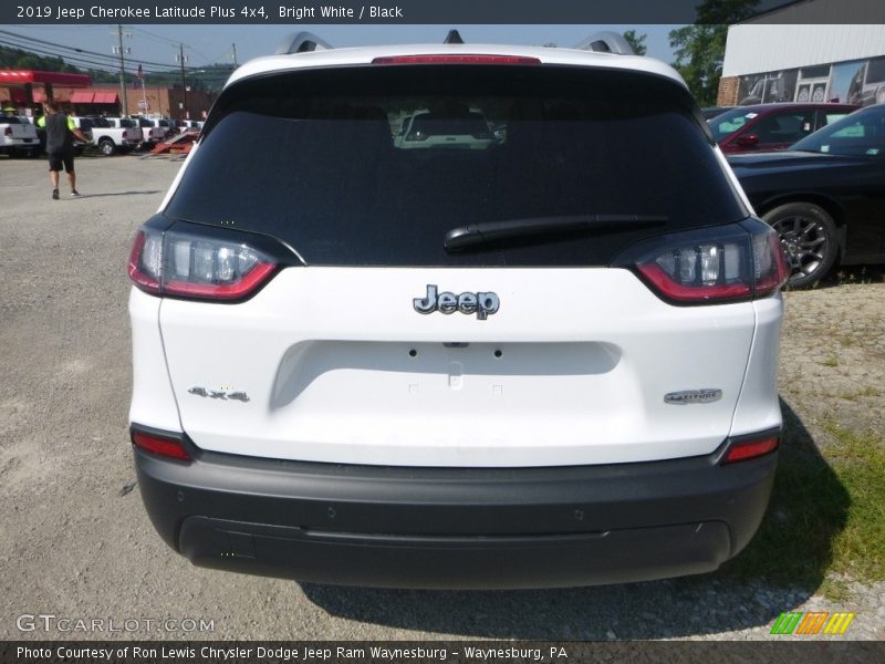 Bright White / Black 2019 Jeep Cherokee Latitude Plus 4x4