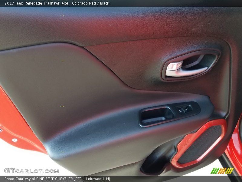 Colorado Red / Black 2017 Jeep Renegade Trailhawk 4x4
