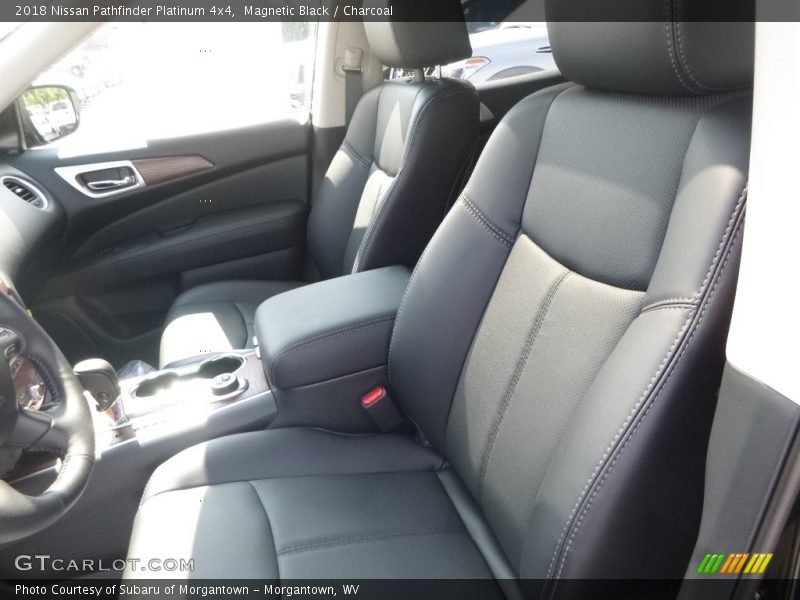 Magnetic Black / Charcoal 2018 Nissan Pathfinder Platinum 4x4