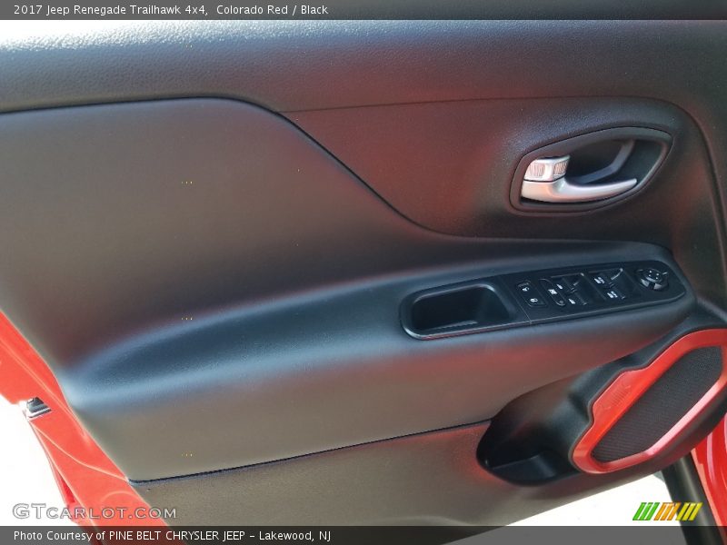 Colorado Red / Black 2017 Jeep Renegade Trailhawk 4x4