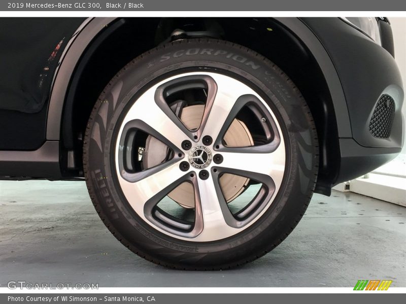 Black / Black 2019 Mercedes-Benz GLC 300