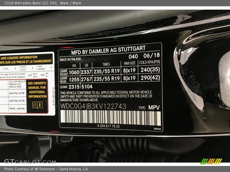 Black / Black 2019 Mercedes-Benz GLC 300