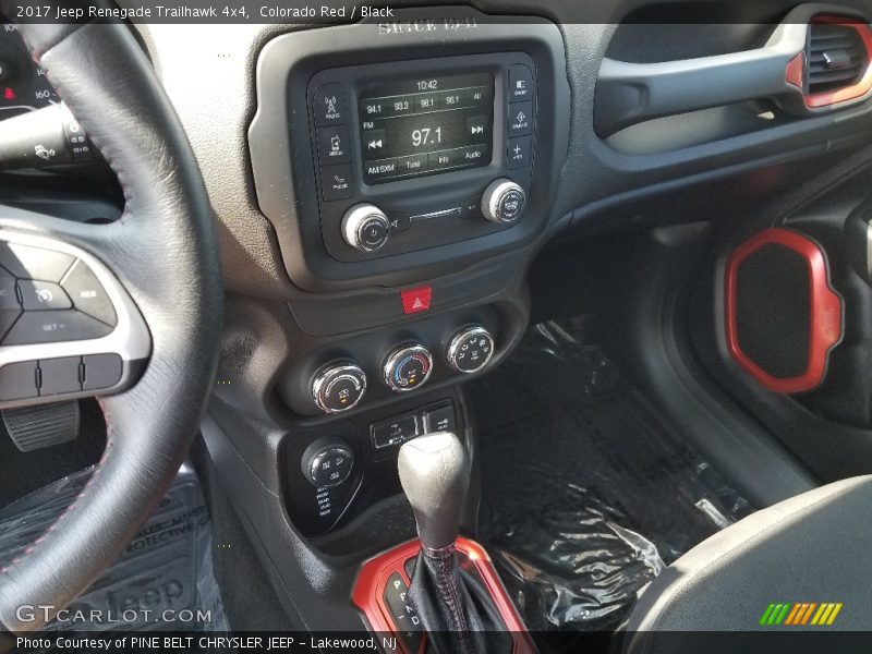 Colorado Red / Black 2017 Jeep Renegade Trailhawk 4x4
