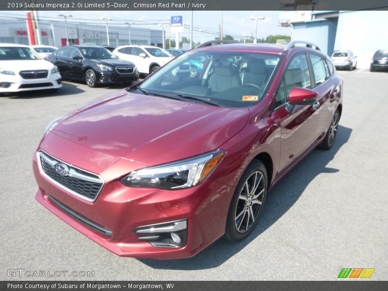 Front 3/4 View of 2019 Impreza 2.0i Limited 5-Door