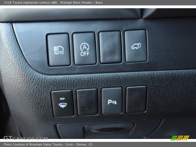 Midnight Black Metallic / Black 2018 Toyota Highlander Limited AWD