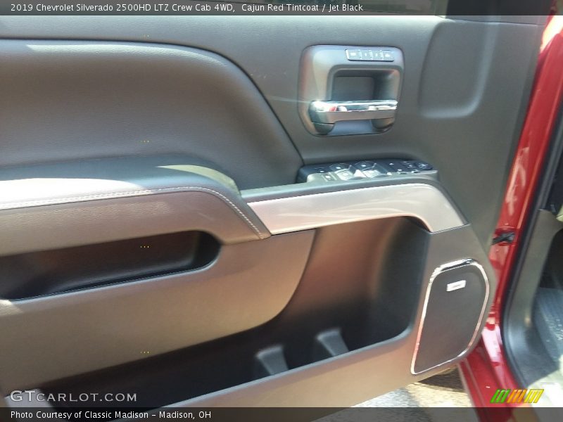 Cajun Red Tintcoat / Jet Black 2019 Chevrolet Silverado 2500HD LTZ Crew Cab 4WD