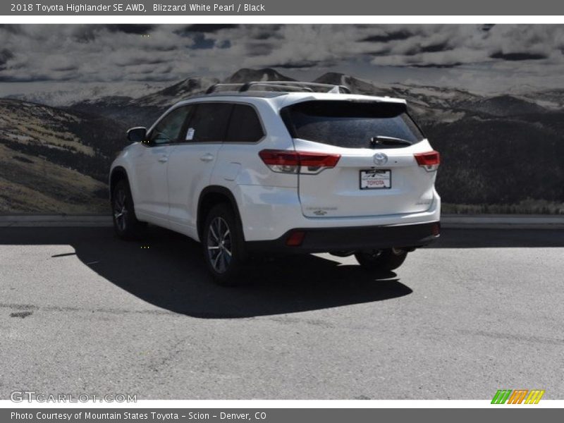 Blizzard White Pearl / Black 2018 Toyota Highlander SE AWD