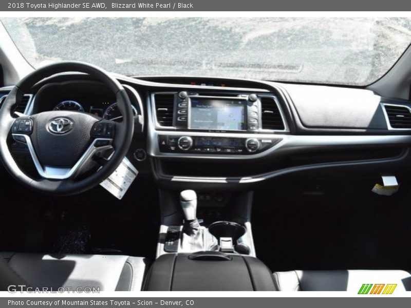 Blizzard White Pearl / Black 2018 Toyota Highlander SE AWD