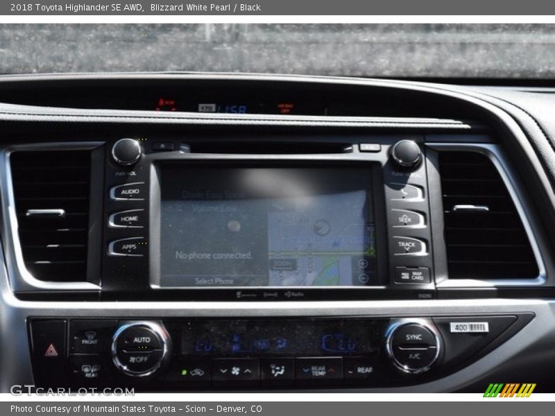 Blizzard White Pearl / Black 2018 Toyota Highlander SE AWD