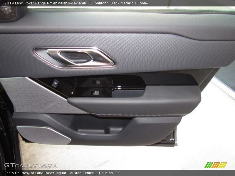 Door Panel of 2019 Range Rover Velar R-Dynamic SE