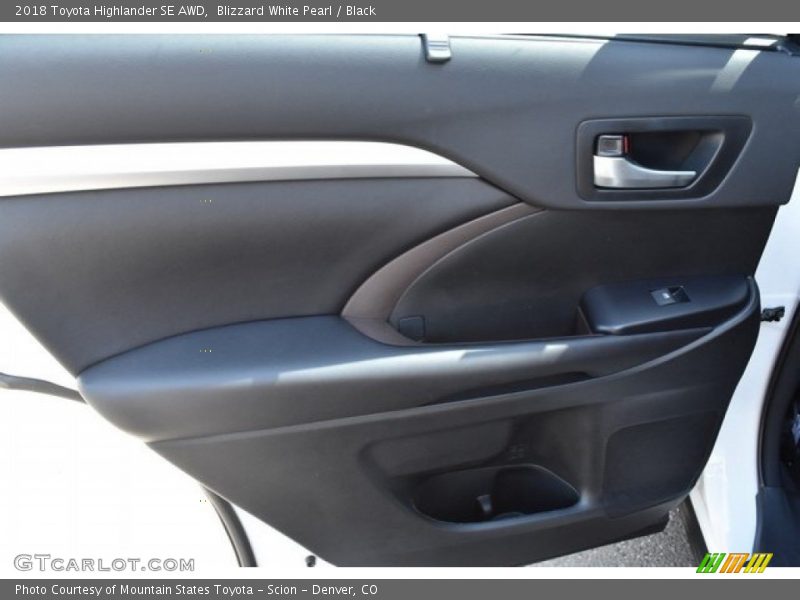 Blizzard White Pearl / Black 2018 Toyota Highlander SE AWD