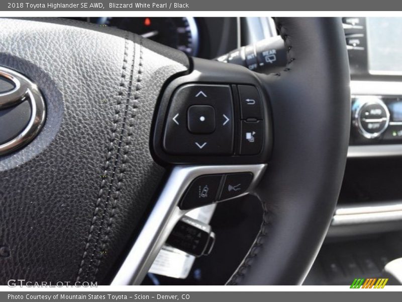 Blizzard White Pearl / Black 2018 Toyota Highlander SE AWD