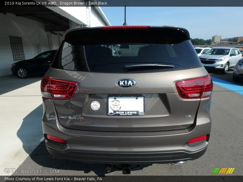 Dragon Brown / Satin Black 2019 Kia Sorento LX V6 AWD