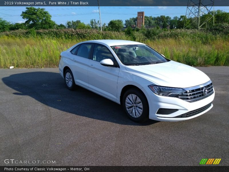 Pure White / Titan Black 2019 Volkswagen Jetta S