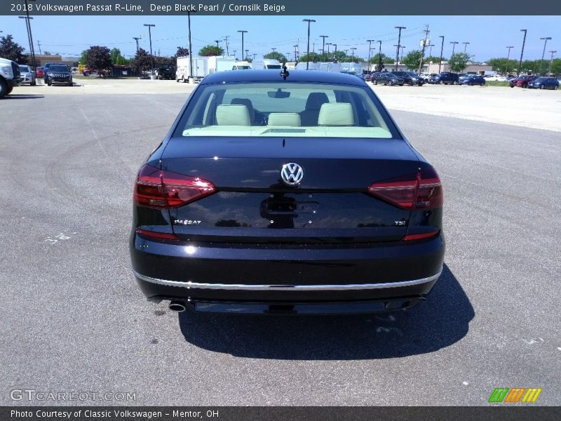 Deep Black Pearl / Cornsilk Beige 2018 Volkswagen Passat R-Line