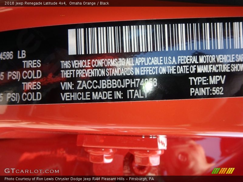 Omaha Orange / Black 2018 Jeep Renegade Latitude 4x4