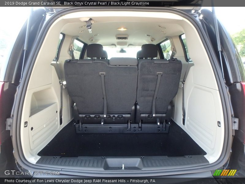  2019 Grand Caravan SE Trunk