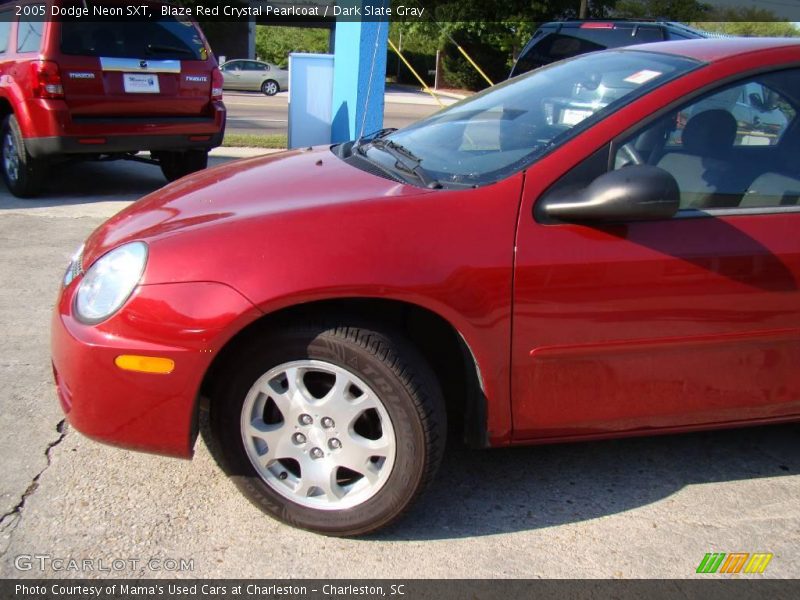 Blaze Red Crystal Pearlcoat / Dark Slate Gray 2005 Dodge Neon SXT