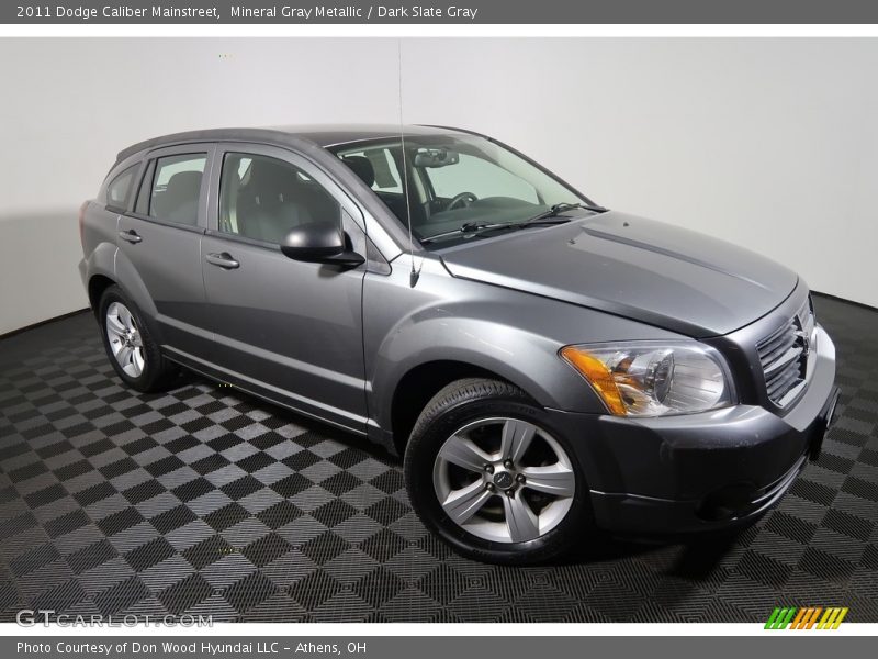 Mineral Gray Metallic / Dark Slate Gray 2011 Dodge Caliber Mainstreet