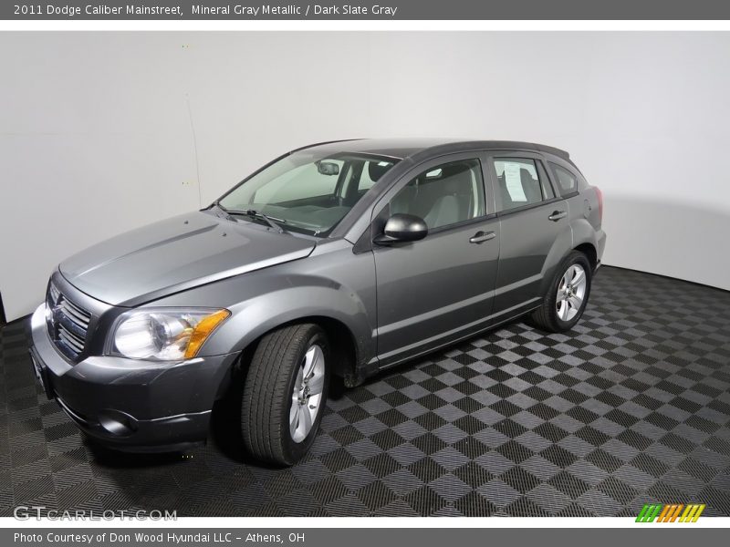 Mineral Gray Metallic / Dark Slate Gray 2011 Dodge Caliber Mainstreet