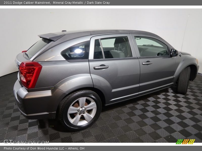 Mineral Gray Metallic / Dark Slate Gray 2011 Dodge Caliber Mainstreet