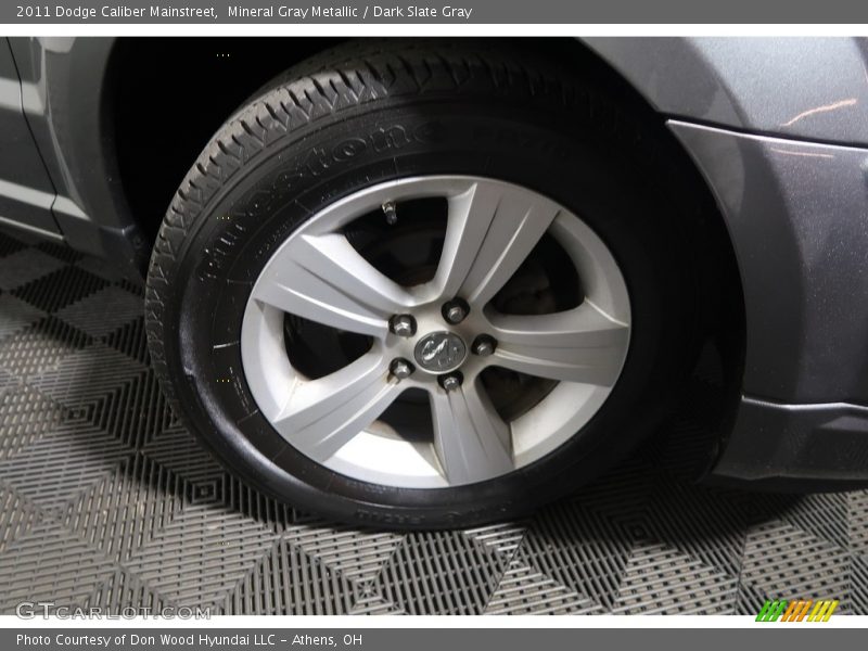 Mineral Gray Metallic / Dark Slate Gray 2011 Dodge Caliber Mainstreet