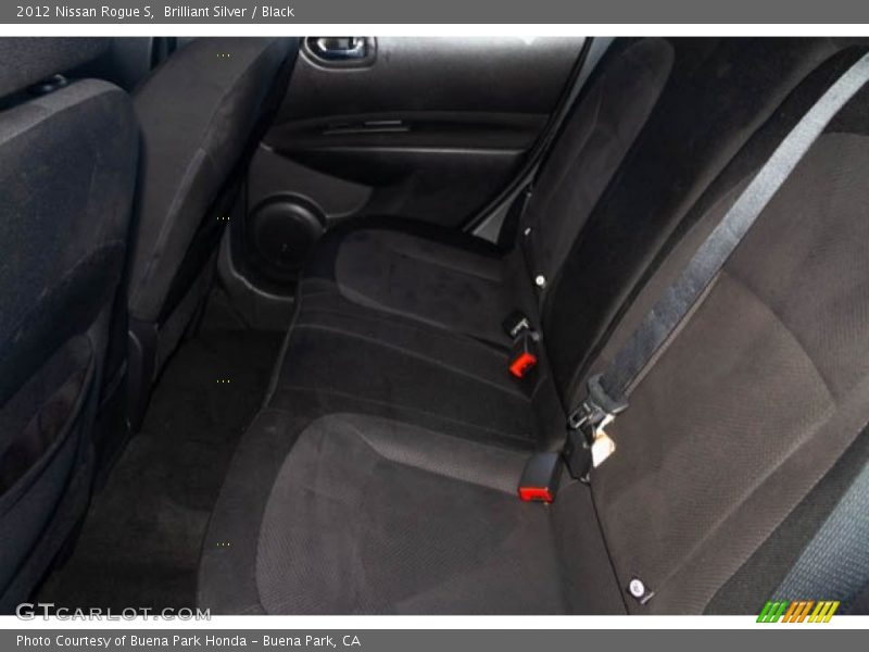 Brilliant Silver / Black 2012 Nissan Rogue S