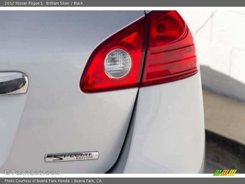 Brilliant Silver / Black 2012 Nissan Rogue S