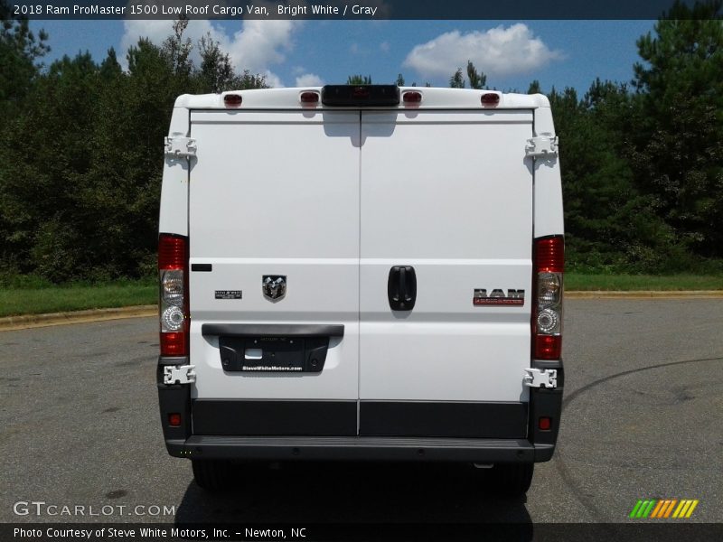 Bright White / Gray 2018 Ram ProMaster 1500 Low Roof Cargo Van