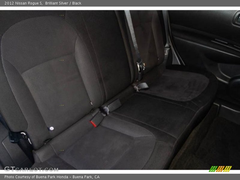 Brilliant Silver / Black 2012 Nissan Rogue S