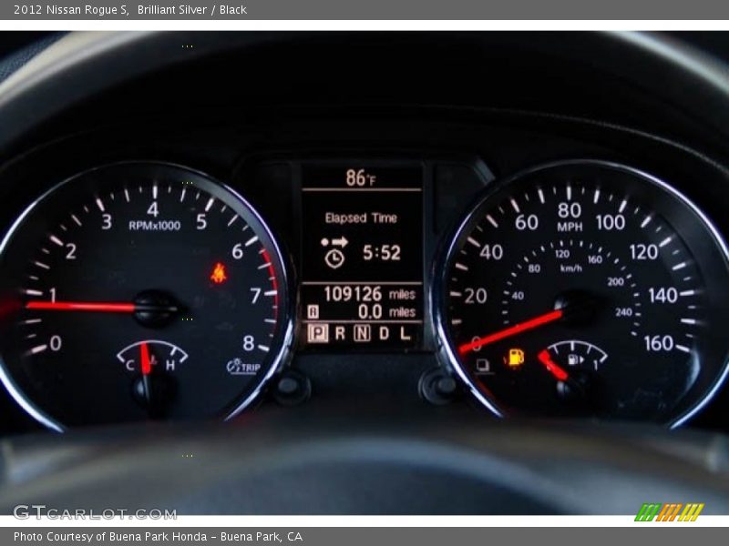 Brilliant Silver / Black 2012 Nissan Rogue S