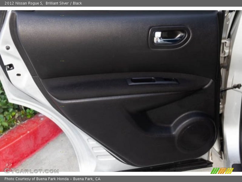 Brilliant Silver / Black 2012 Nissan Rogue S