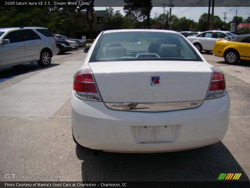 Cream White / Gray 2008 Saturn Aura XE 3.5